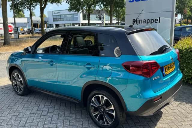 Suzuki Vitara (2020) thumbnail 2