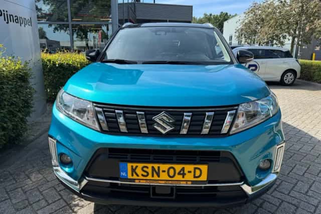 Suzuki Vitara (2020) thumbnail 4