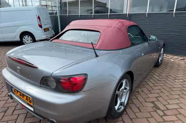 Honda S2000 (2000) thumbnail 5