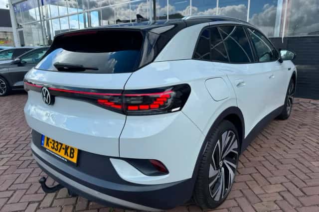 Volkswagen ID.4 (2020) thumbnail 4