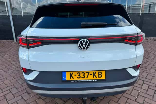 Volkswagen ID.4 (2020) thumbnail 5