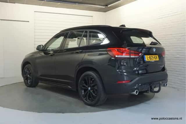 BMW X1 (2021) thumbnail 3