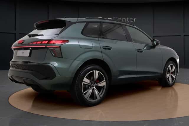 Audi Q3 (2026) thumbnail 4