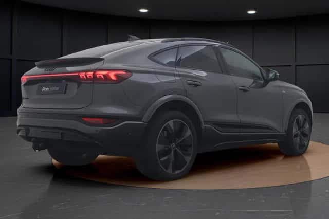 Audi Q6 (2026) thumbnail 4