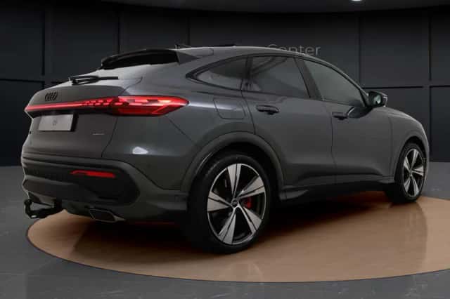 Audi Q5 (2026) thumbnail 4