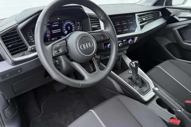 Audi A1 (2025) thumbnail 3