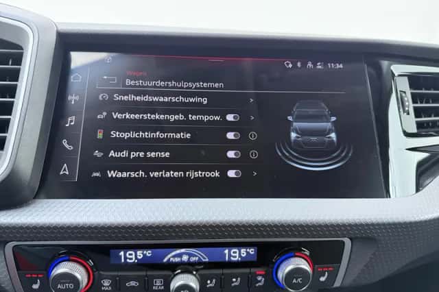 Audi A1 (2025) thumbnail 11