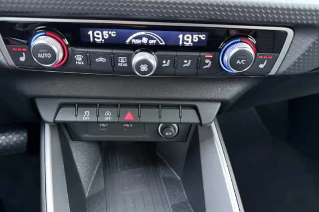 Audi A1 (2025) thumbnail 12