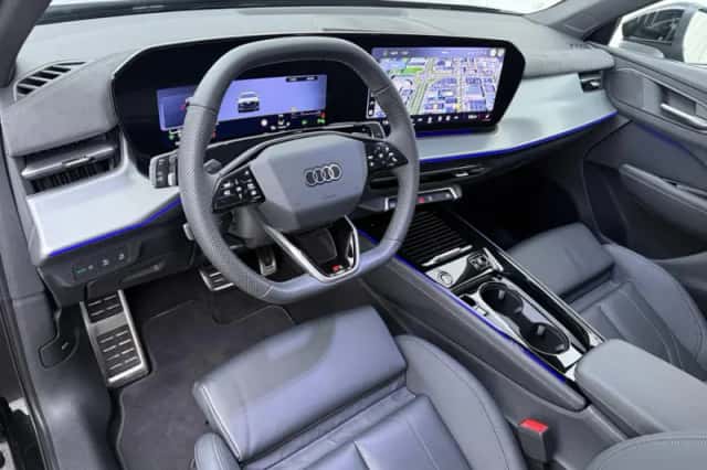 Audi Q3 (2025) thumbnail 4