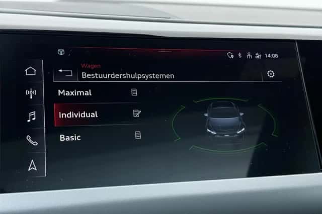 Audi e-tron GT (2023) thumbnail 11