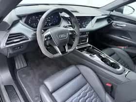 Audi e-tron GT (2023) thumbnail 3
