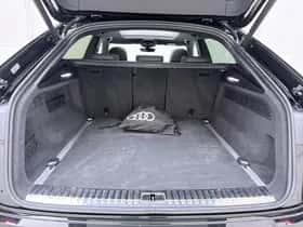 Audi Q8 (2023) thumbnail 8