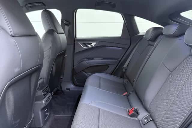 Audi Q4 (2025) thumbnail 7
