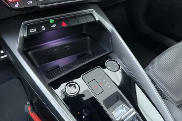 Audi A3 (2024) thumbnail 12