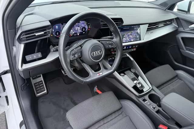 Audi A3 (2024) thumbnail 3