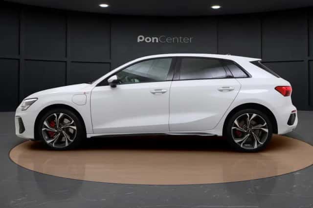 Audi A3 (2024) thumbnail 6