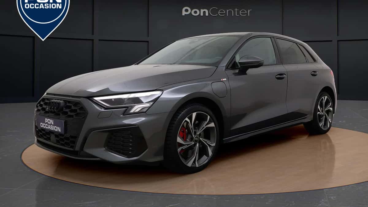 Audi A3 (2024) — foto 1