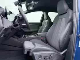 Audi Q6 e-tron (2025) thumbnail 4