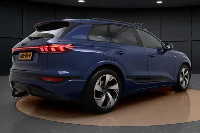 Audi Q6 e-tron (2025) thumbnail 5