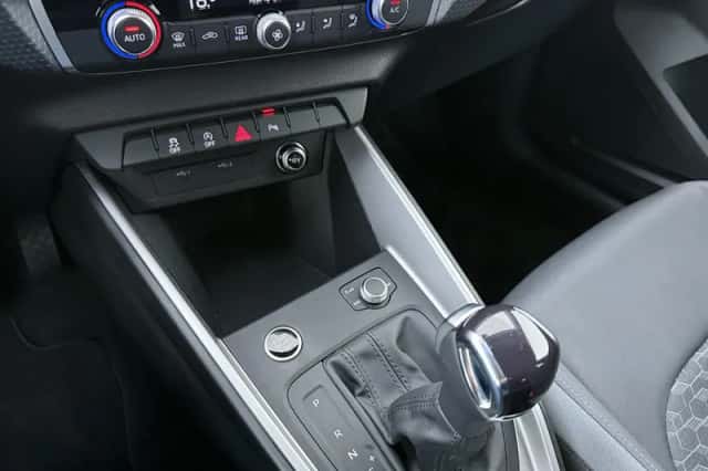 Audi A1 (2025) thumbnail 12