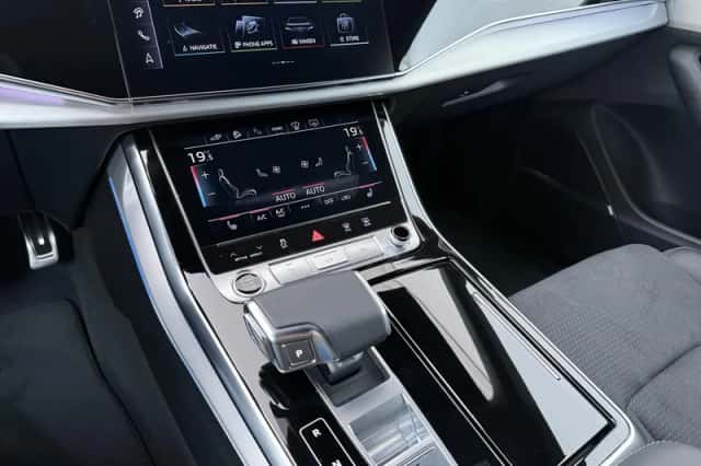 Audi Q8 (2025) thumbnail 15