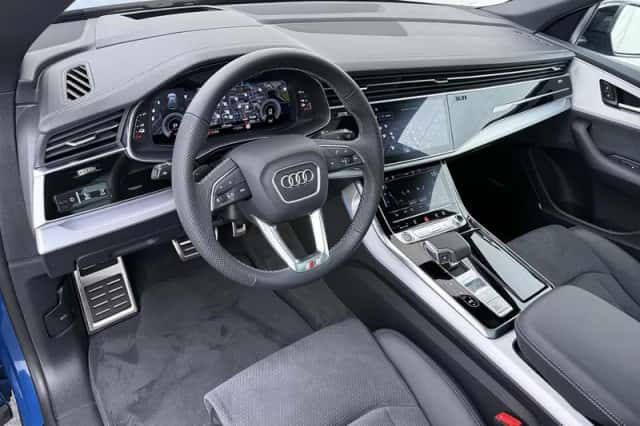 Audi Q8 (2025) thumbnail 3