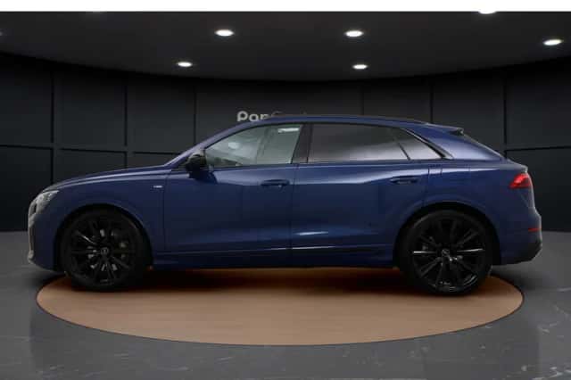 Audi Q8 (2025) thumbnail 6