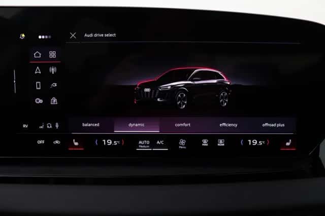 Audi Q6 e-tron (2025) thumbnail 15