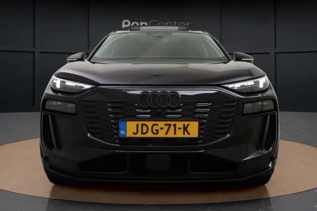 Audi Q6 e-tron (2025) thumbnail 7