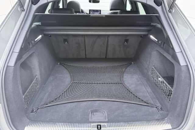 Audi A4 (2024) thumbnail 8