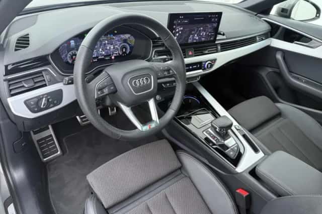 Audi A4 (2024) thumbnail 4