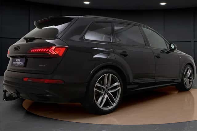 Audi Q7 (2022) thumbnail 5
