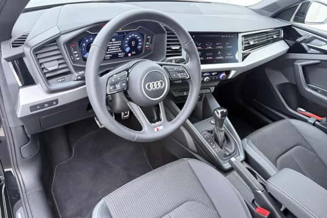 Audi A1 (2025) thumbnail 3