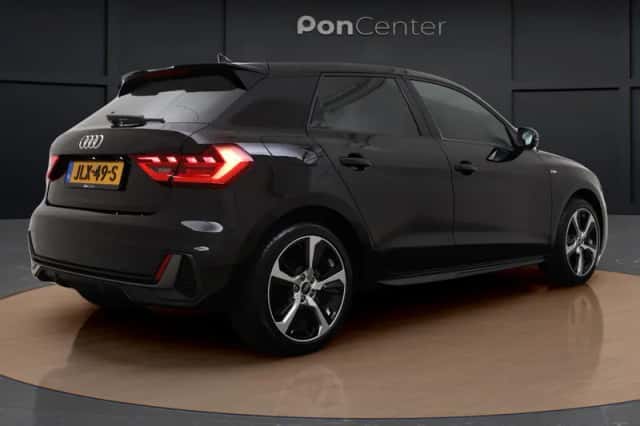 Audi A1 (2025) thumbnail 5