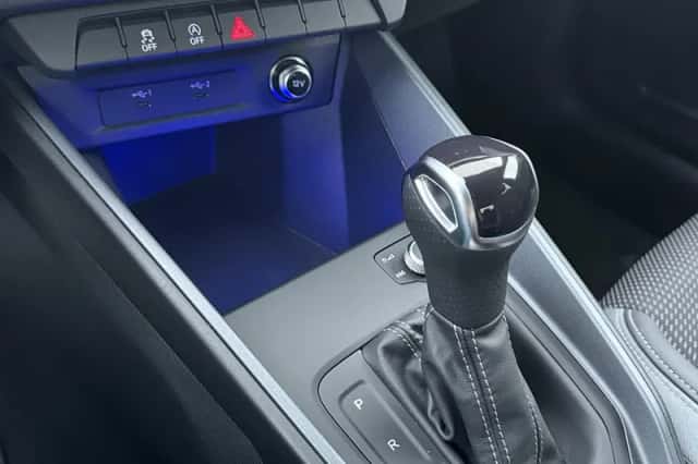 Audi A1 (2023) thumbnail 11