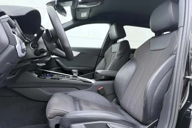 Audi A4 (2024) thumbnail 4