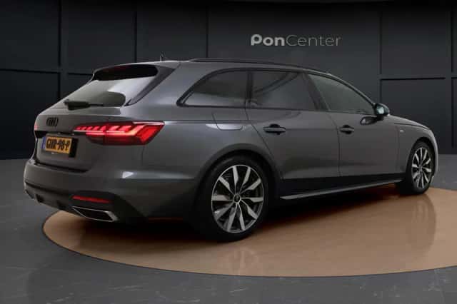 Audi A4 (2024) thumbnail 5