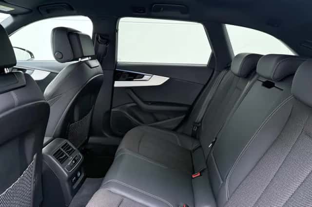 Audi A4 (2024) thumbnail 7