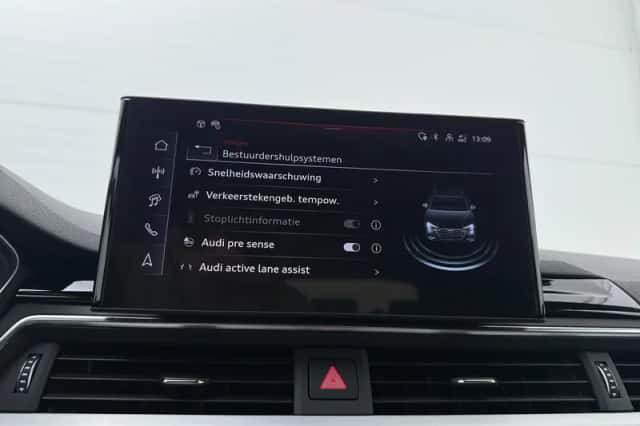 Audi A4 (2024) thumbnail 9