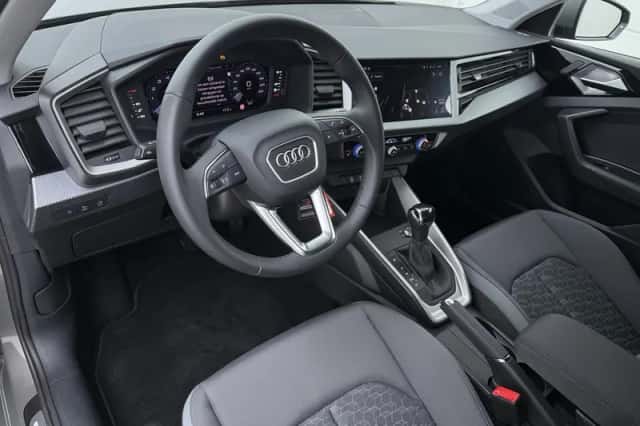 Audi A1 (2025) thumbnail 3