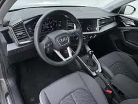 Audi A1 (2025) thumbnail 3