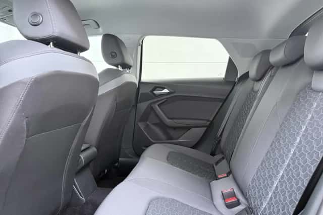Audi A1 (2025) thumbnail 7