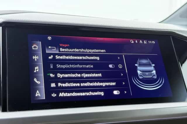 Audi Q4 e-tron (2022) thumbnail 10