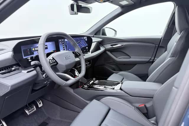 Audi Q6 e-tron (2026) thumbnail 2
