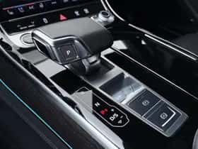 Audi A8 (2024) thumbnail 17