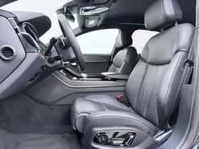 Audi A8 (2024) thumbnail 4