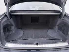 Audi A8 (2024) thumbnail 10