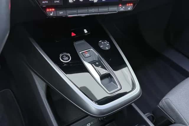 Audi Q4 e-tron (2023) thumbnail 12