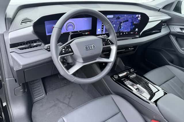 Audi Q6 e-tron (2026) thumbnail 2