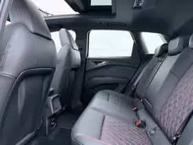 Audi Q4 e-tron (2024) thumbnail 7